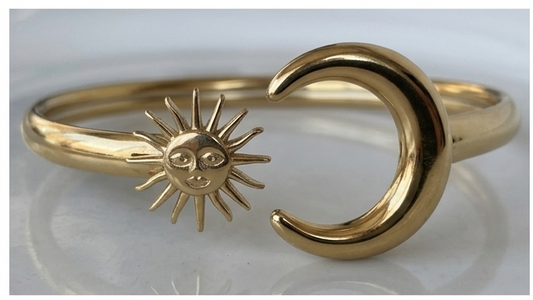 Pulsera modelo sol y luna