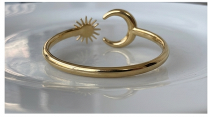 Pulsera modelo sol y luna